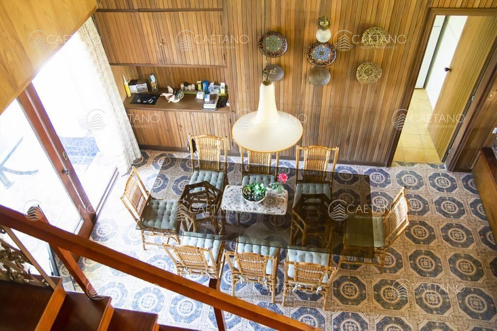Hermosa casa en venta a pocos metros del mar.