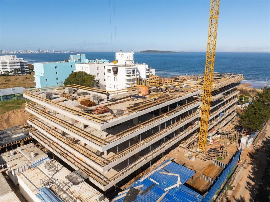 APARTAMENTO EN VENTA 2 DORMITORIOS FRENTE AL MAR
