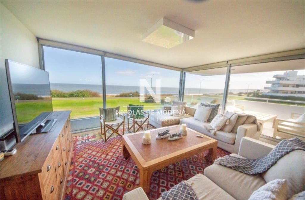 Vende apartamento en Mansa, Punta del Este de 3