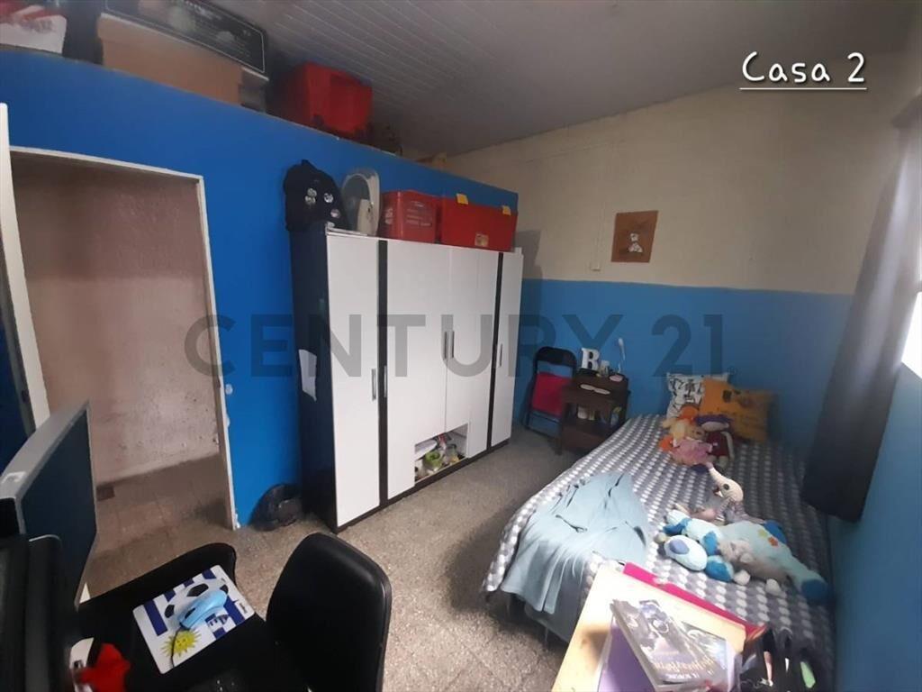 Venta 2 casas, Padrón único a pasos de Propios y Gral. Fl...