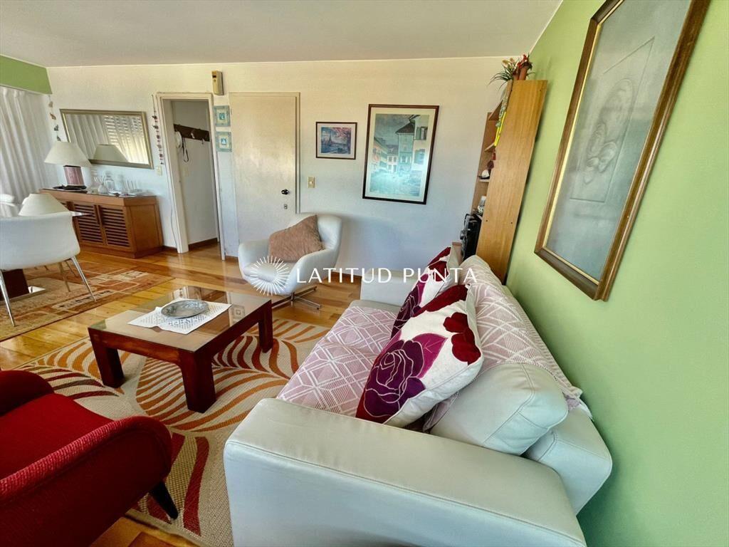 Apartamento en Brava, piso alto, 3 dormitorios