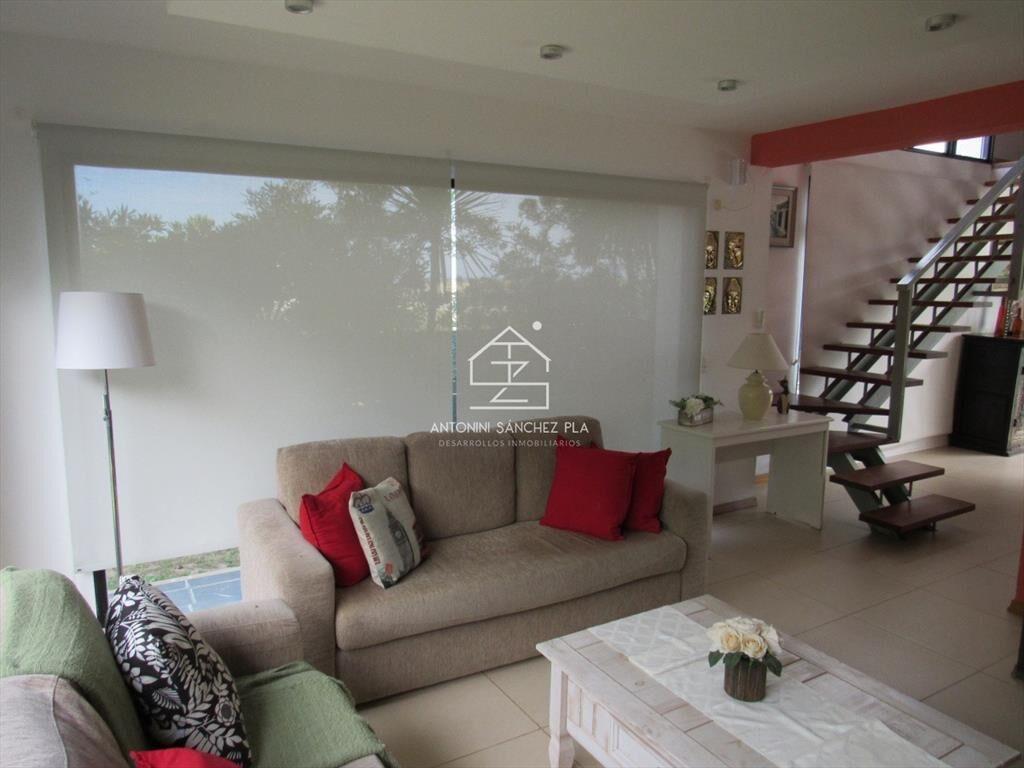 Casa en venta y alquiler de 3 dormitorios en Balneario Buen