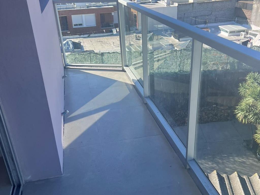 Apartamentos Venta 1 Dormitorio con balcón
