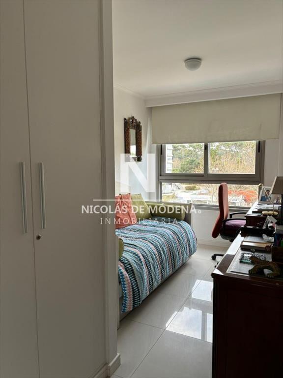 Apartamento en venta en excelente ubicacion, 2 dormitorios