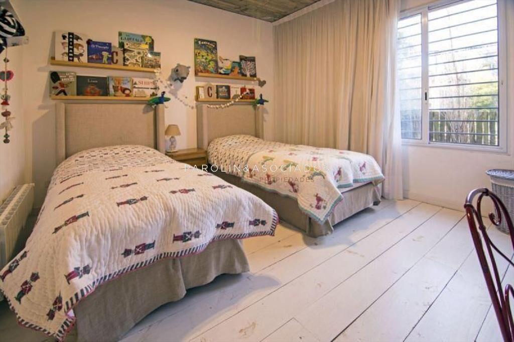 Casa de 3 dormitorios en venta en Manantiales,