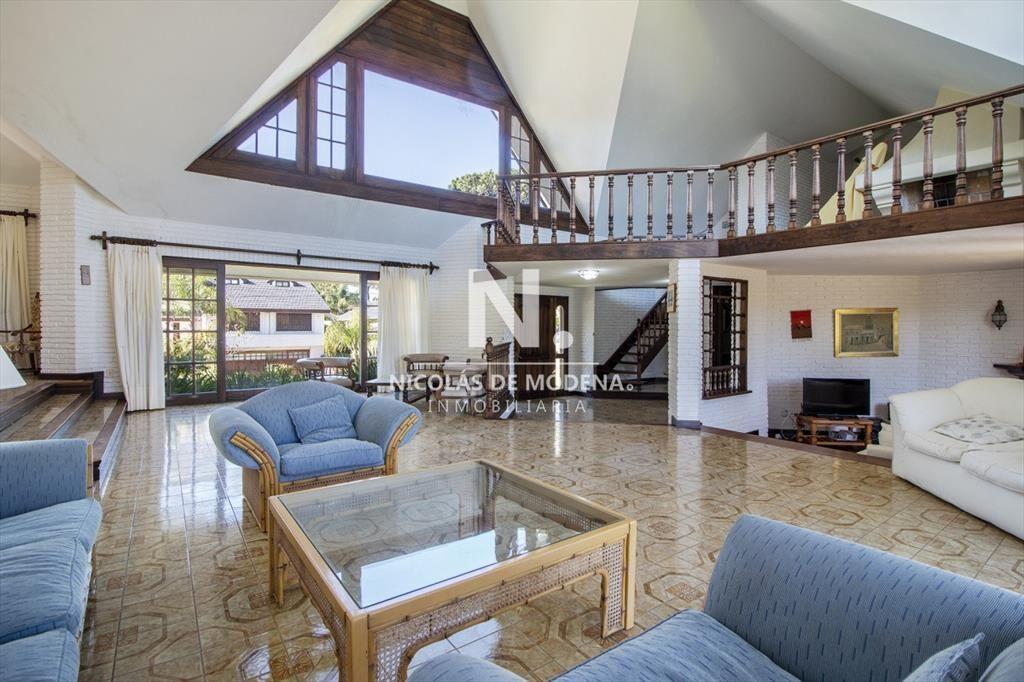 Venta de casa de 4 dormitorios mÃ¡s dependencia y