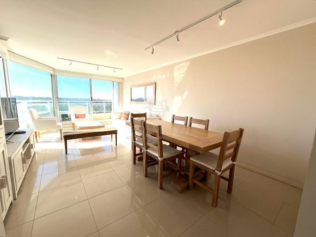 apartamento en venta de 3 dormitorios 3 baños,