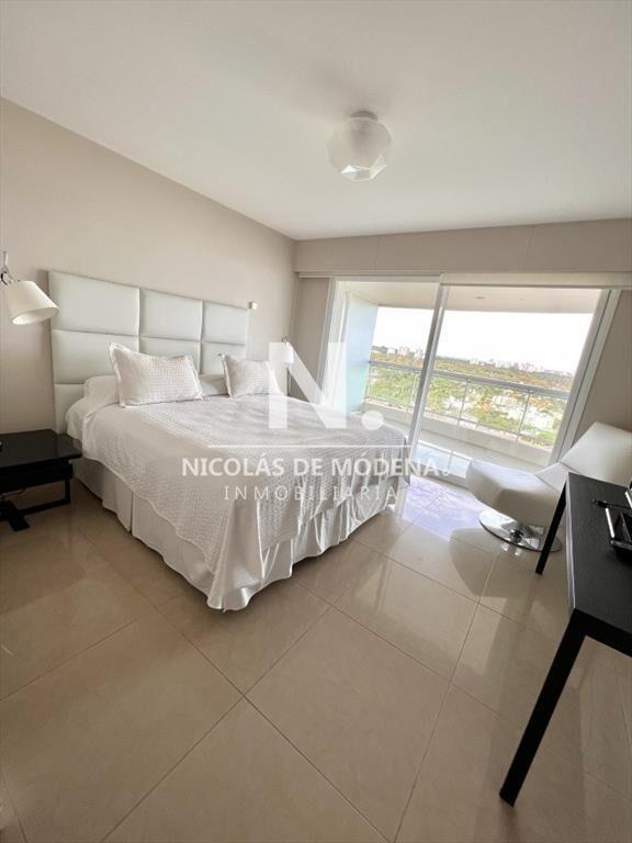 Vende apartamento de 2 dormitorios con hermosa vista. Mansa