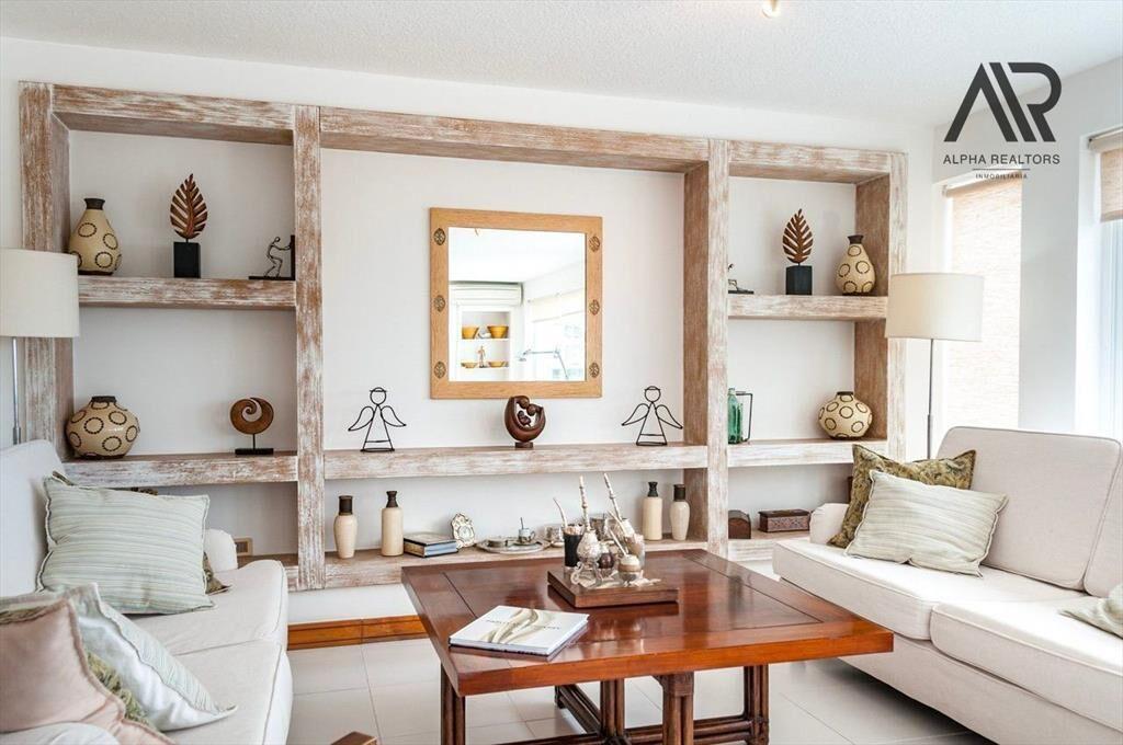 Apartamento en venta c/ cochera en Playa Brava