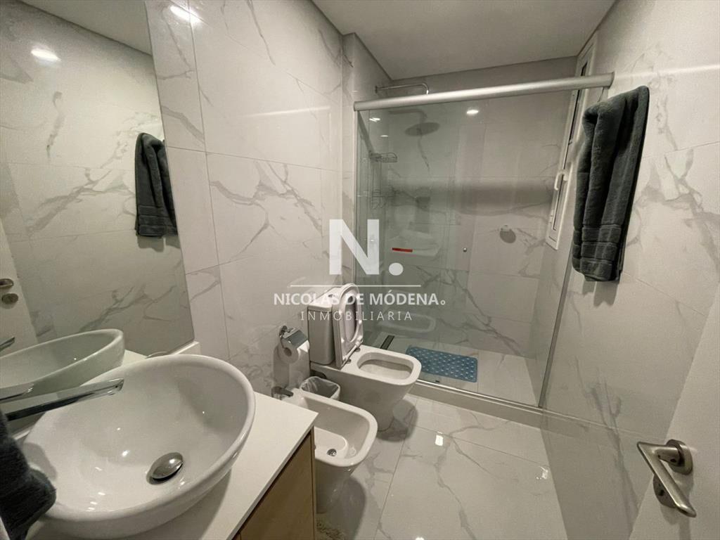 Excelente departamento, comodo e iluminado con al