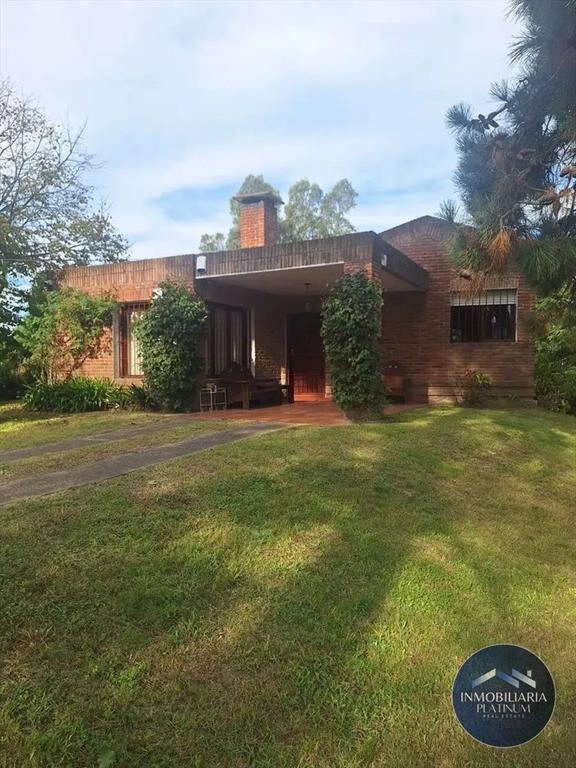 Casa en venta c/ cochera en El Pinar