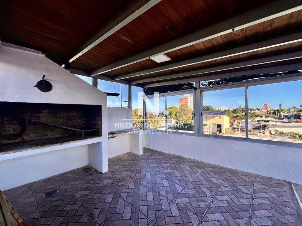 Vende casa de 2 dormitorios en el Centro de