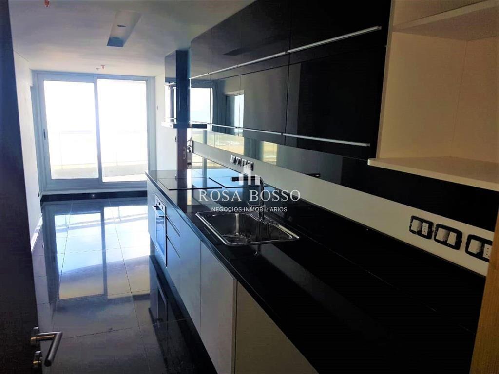 VENTA, Apartamento, 3 dormitorios, Playa Brava,