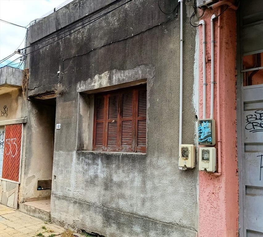 Venta de terreno con construcción en Pando
