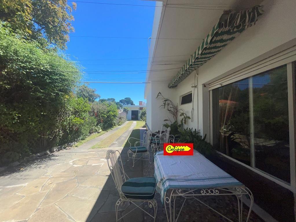 Venta - Atlántida - Casa - 3 dormitorios - Barbacoa
