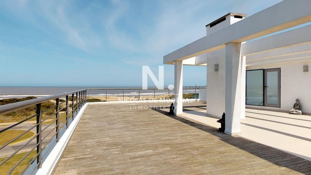 Pent house de 3 dormitorios en Suite en Edificio