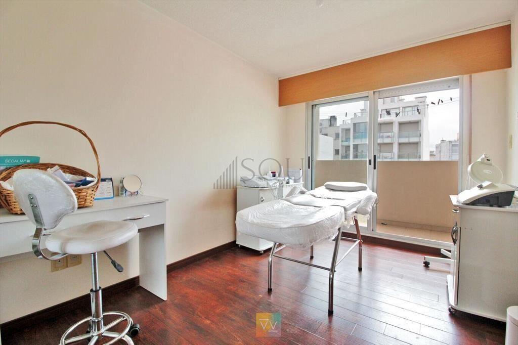 VENTA APARTAMENTO 2 DORMITORIOS, 2 BAÑOS, GARAJE EN POCITOS