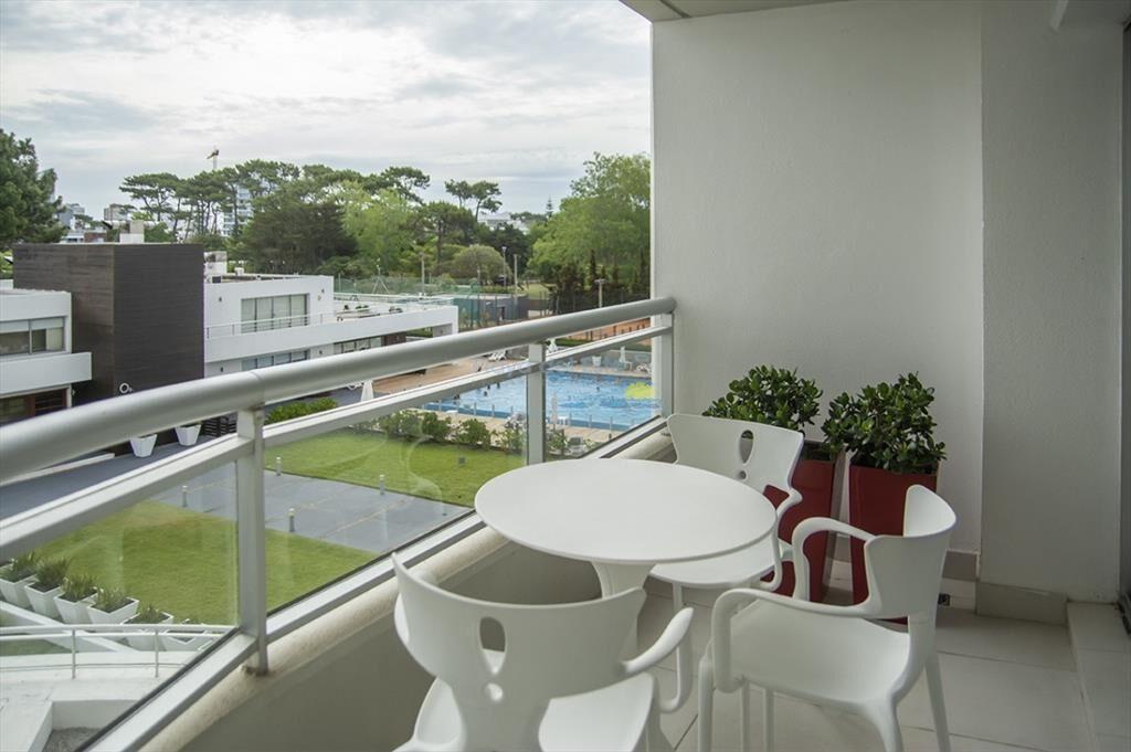Departamento de 1 dormitorio y medio en venta en