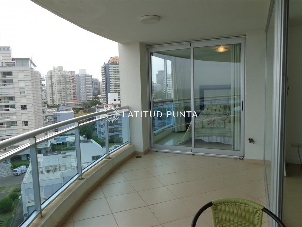 Apartamento en Brava, 3 dormitorios más