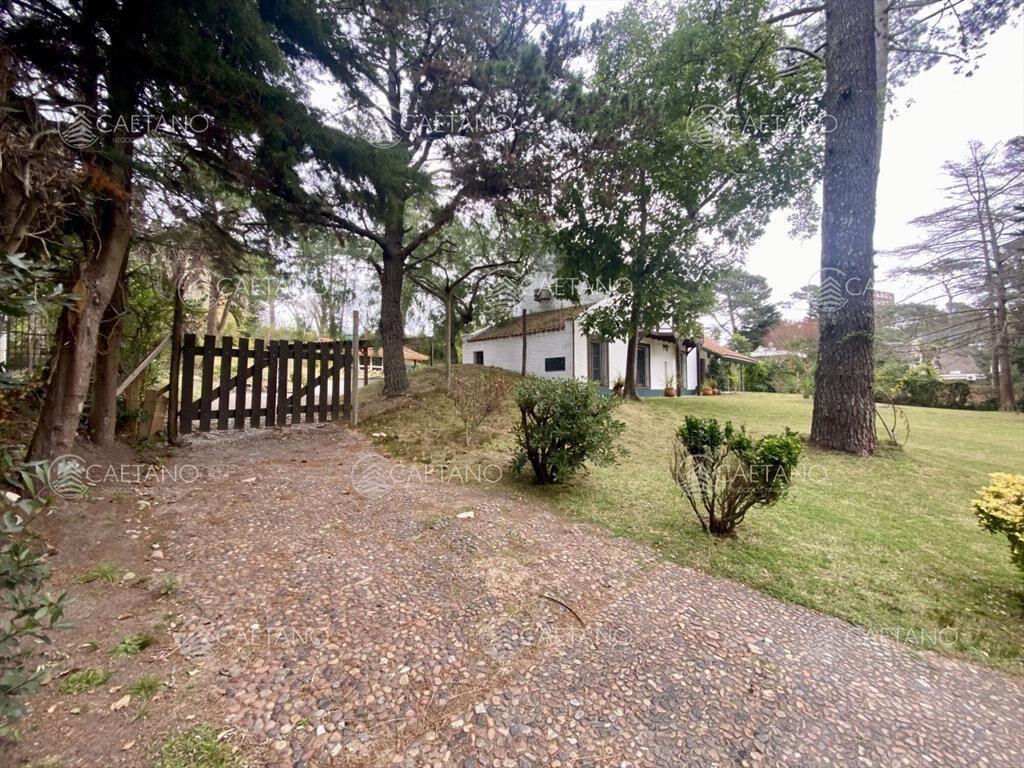Venta casa 4 dormitorios playa mansa Punta del