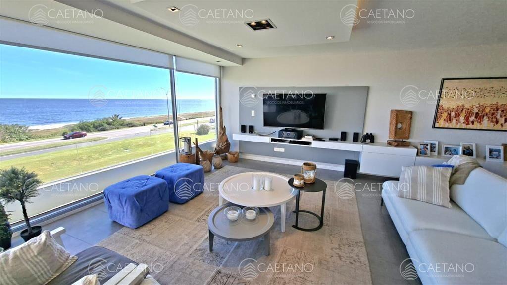 Venta apartamento 3 dormitorios. Playa mansa, del