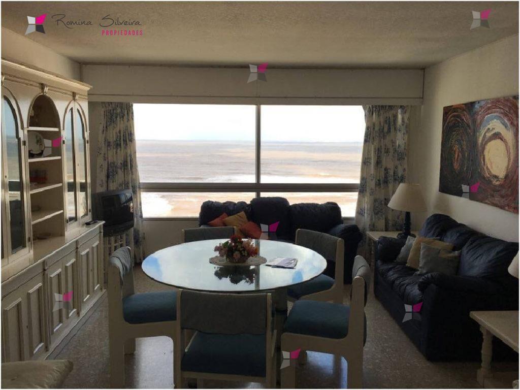 VENTA DE APARTAMENTO DE 3 DORMITORIOS EN PUNTA