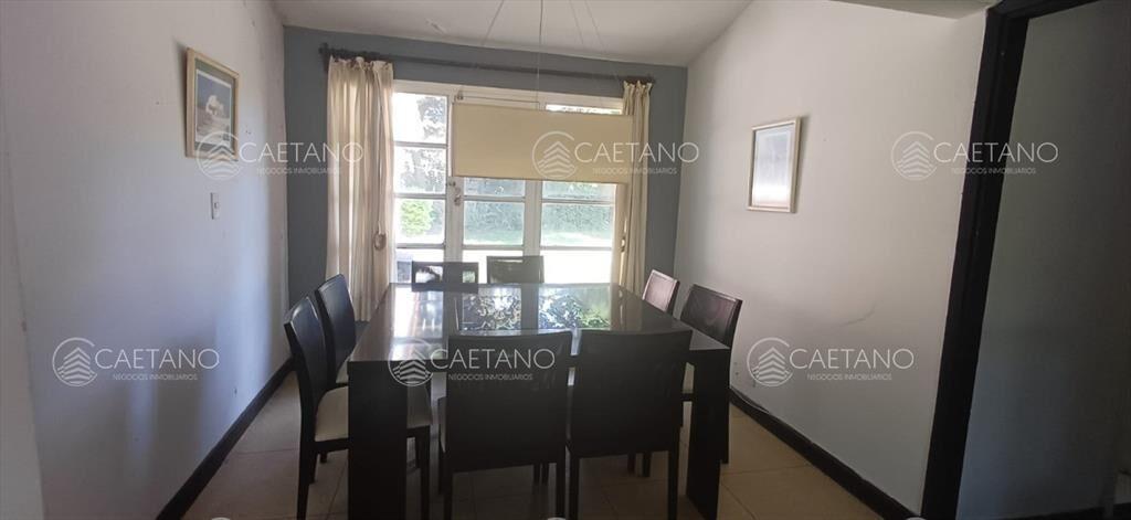 Casa de 3 dormitorios en zona Cantgril en Venta