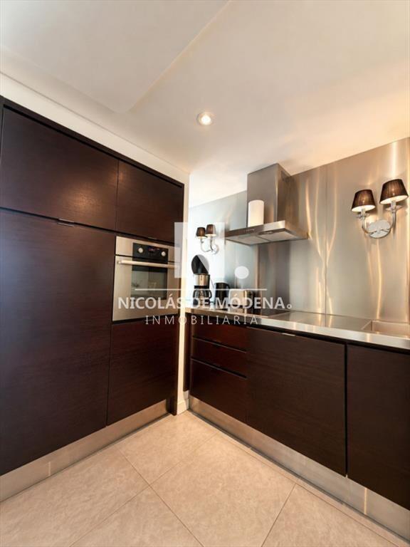 En venta en edificio Yoo, apartamento de 1 dormitorio y med