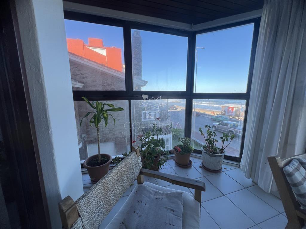 EXCELENTE OPORTUNIDAD! Apartamento de 3 frente al