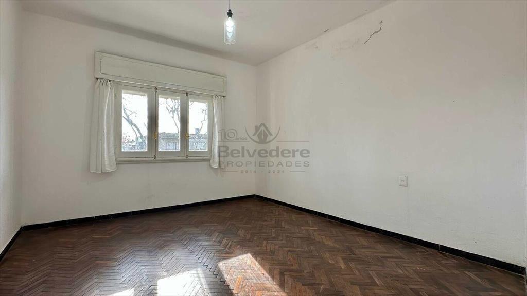 Casa cuatro dormitorios + Local en venta en Belvedere
