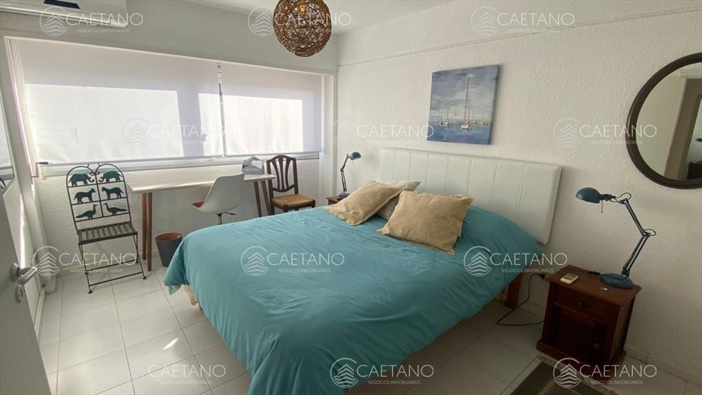 Apartamento en Peninsula, alquiler 2 dormitorios con vista