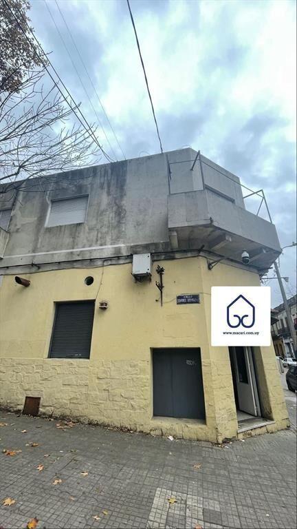 LOCAL COMERCIAL CON FRENTE A 2 CALLES D.ARAMBURÚ Y PORONGOS