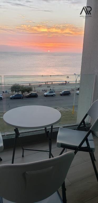 Apartamento en venta c/ cochera en Piriápolis