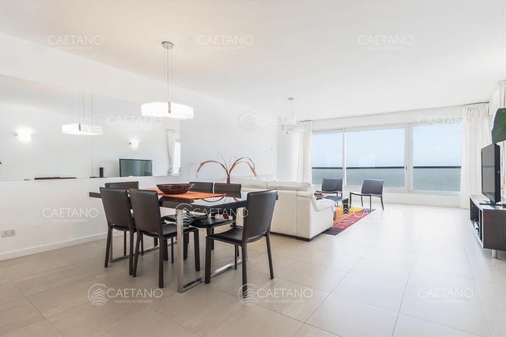 Apartamento en torre Le Parc en alquiler temporario, Playa