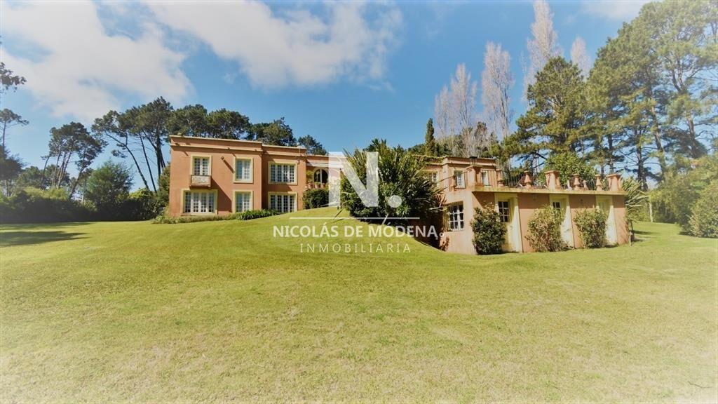 VILLA ITALIANA EN PLENO CORAZÃ?N DEL GOLF