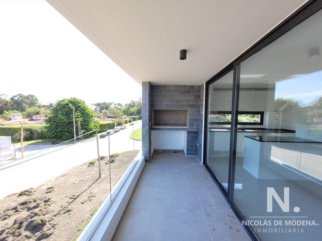 Apartamento en Venta a estrenar 3 dormitorios, Playa Mansa,