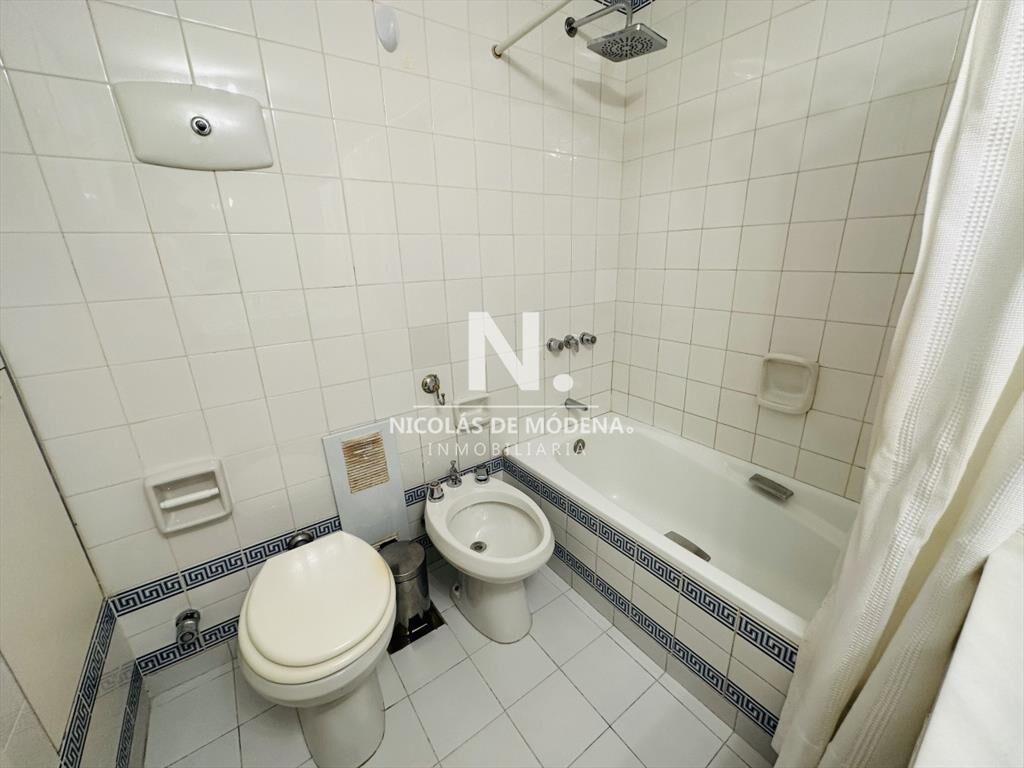 Alquiler y venta de apartamento 3 dorm. mas dep. playa brav