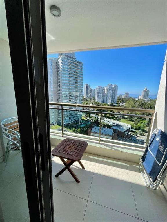 Apartamento en venta 1 y medio dormitorios.