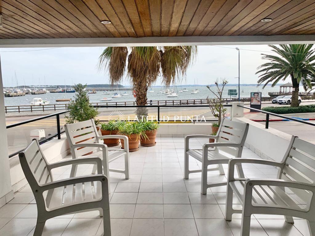 Apartamento frente al Puerto