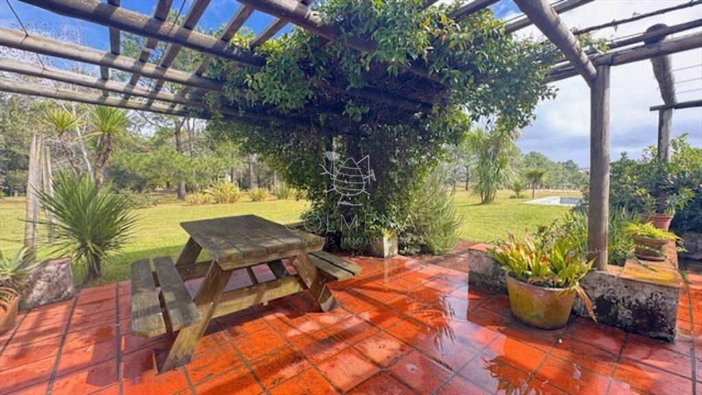 Campo 12 has con casa y piscina a 21 km de Punta