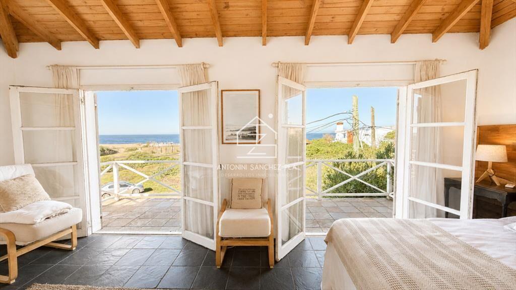 Venta Casa Montoya 3 Dormitorios Con Vista al Mar