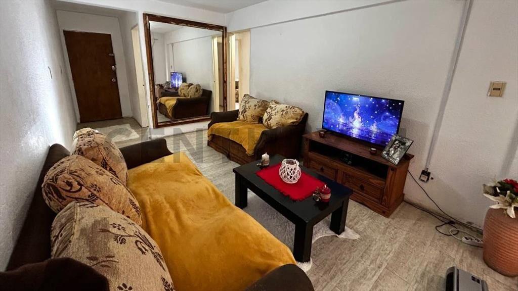 Apartamento en venta/Cordón/Av.18 de Julio/50m2/2 Dormito...