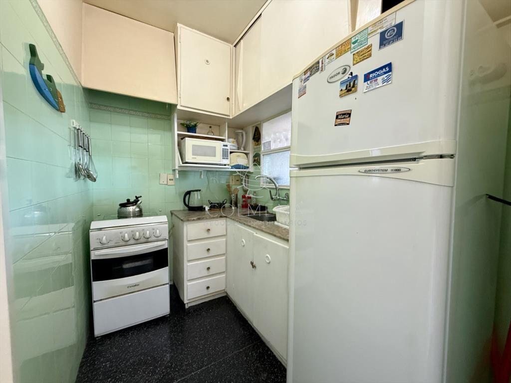 Apartamento en playa mansa frente al mar.