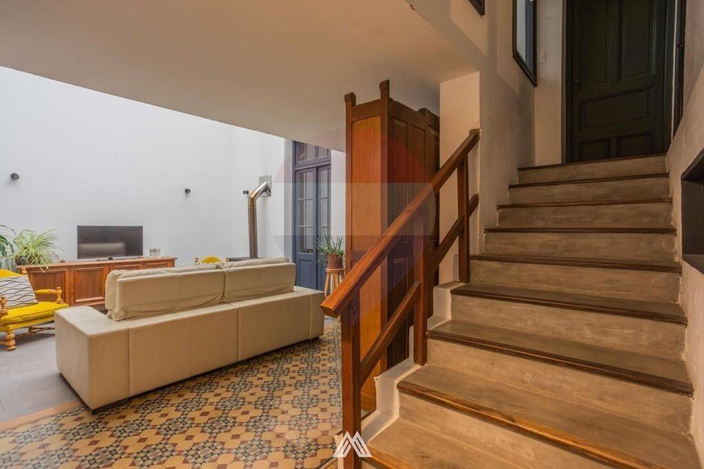 VENTA CASA 3 DORMITORIOS, 3 BAÑOS EN CORDON
