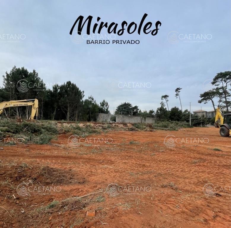 Venta terreno Punta del Este.