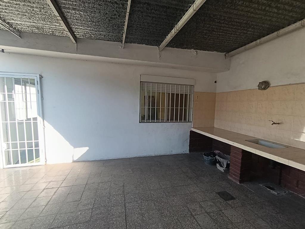 Hermosa casa en  uno de los barrios más lindos, en malvin.