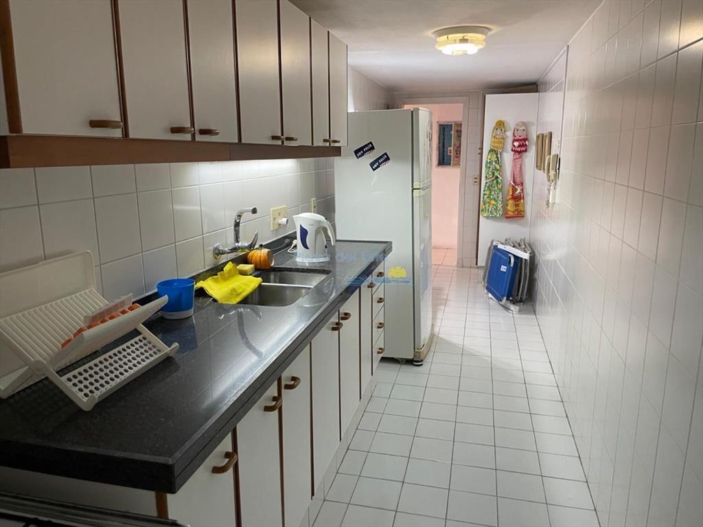 Apartamento de 2 dormitorios en Edificio Long , ,