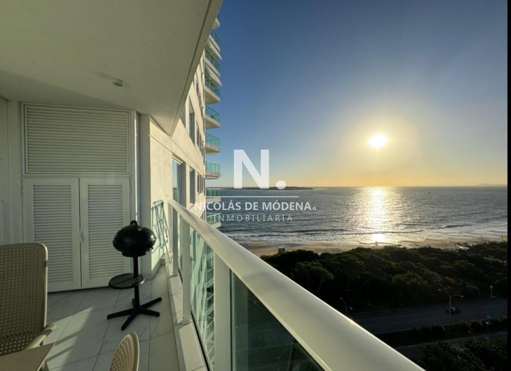 En venta impecable apartamento de 2 dormitorios
