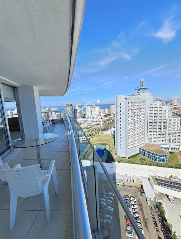 Venta apartamento 3 dormitorios Punta del Este