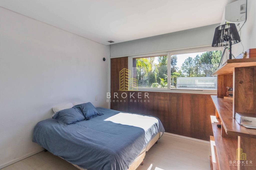 Venta Casa Punta del Este La Arbolada Barrio con